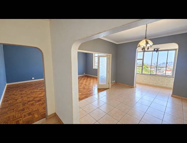 2.5 BEDROOM APARTMENT FOR SALE IN GLENWOOD